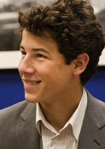 nick-jonas-01-2009-06-23.jpg